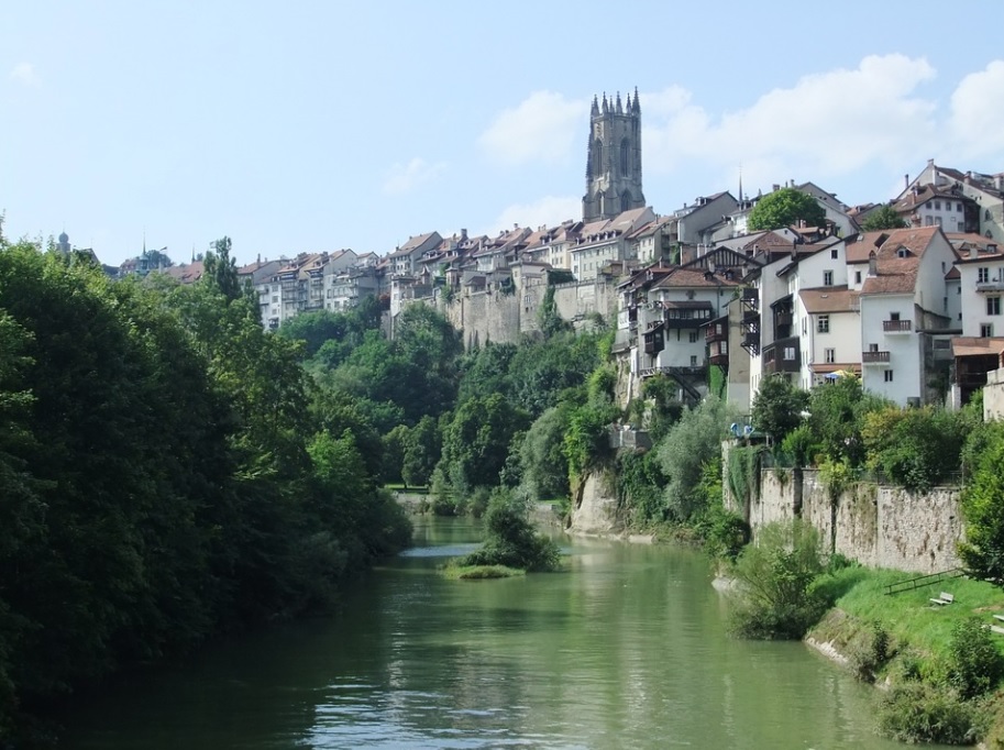 vacances scolaires et jours fériés dans le canton de Fribourg en 2025-2026