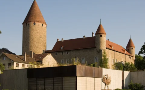 Château de Bulle et sa tour vus depuis le centre-ville