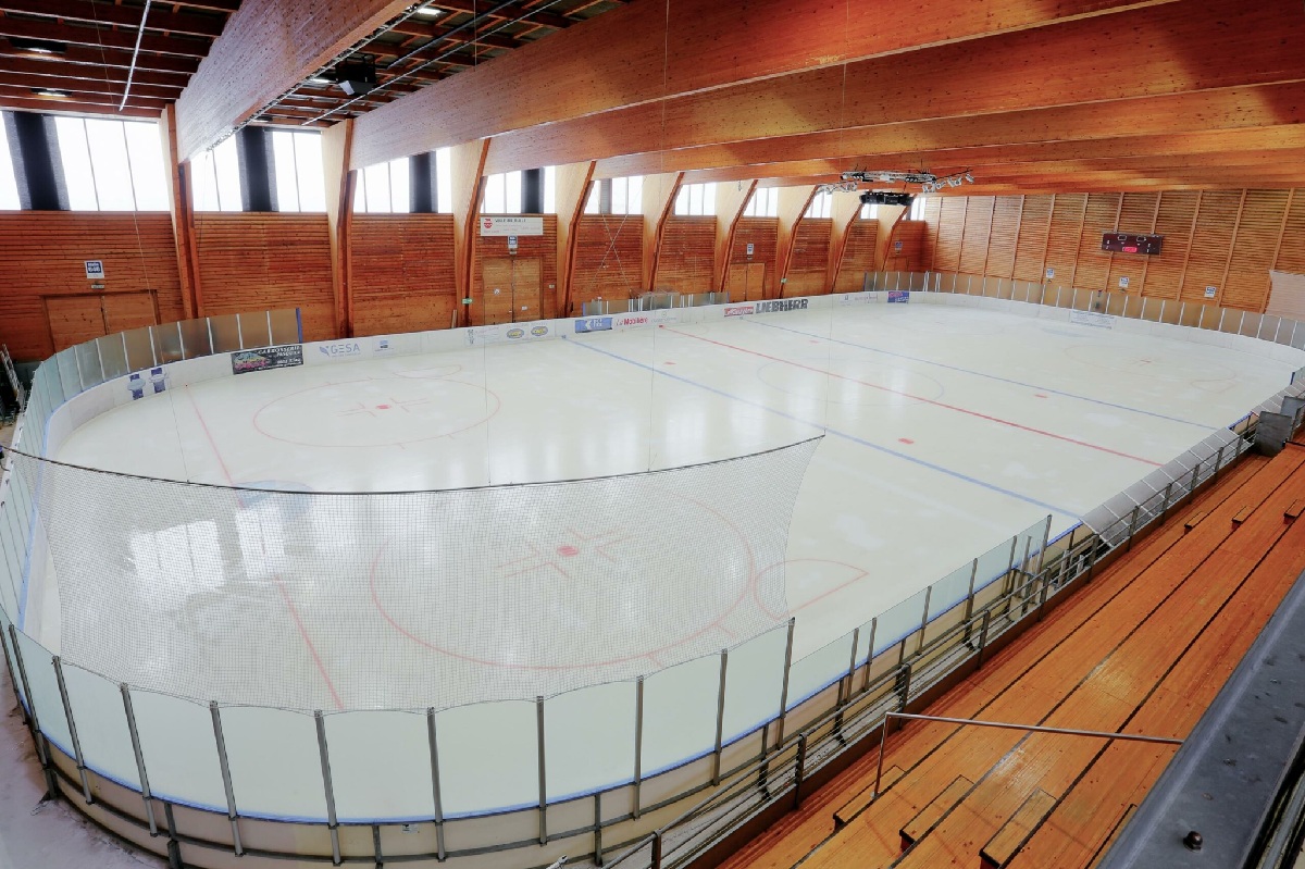 ❄️ Patinoire de Bulle : glisse, plaisir et ambiance givrée à Espace Gruyère