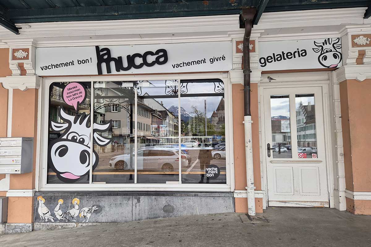 La Mucca Gelateria à Bulle : notre coup de cœur gourmand sur la place du marché